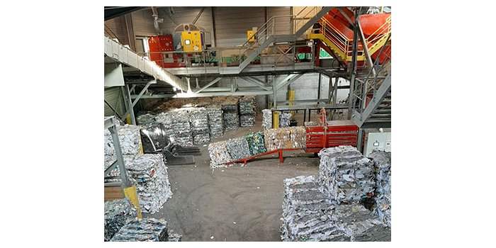 Visite du Centre de tri des déchets CYRENE à Triel-sur-Seine